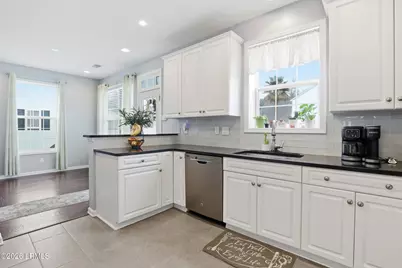 136 Regent Avenue, Bluffton, SC 29910 - Photo 10