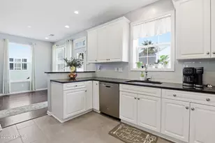 136 Regent Ave, Bluffton, SC 29910 - Photo 10