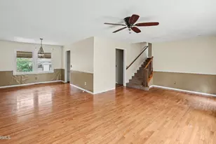 806 Elizabeth Ln, Beaufort, SC 29902 - Photo 4