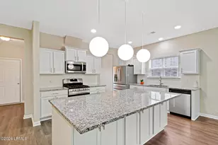 113 Grovewood Dr, Bluffton, SC 29910 - Photo 6