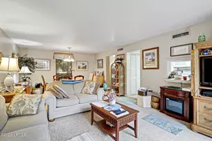 42 S Forest Beach Dr, Hilton Head, SC 29928 - Photo 10