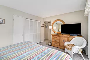 42 S Forest Beach Dr, Hilton Head, SC 29928 - Photo 18