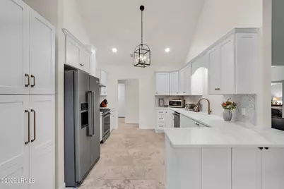 107 Besseleiu Court, Bluffton, SC 29910 - Photo 8