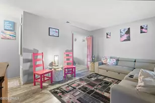 6 Point Comfort Rd, Hilton Head, SC 29928 - Photo 4