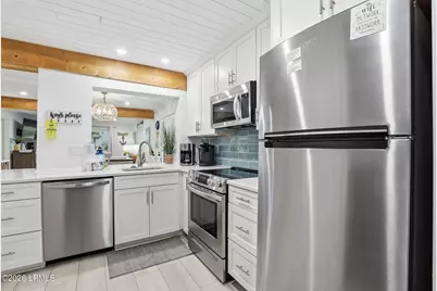 3 Cedar Reef #E101, Harbor Island, SC 29920 - Photo 8