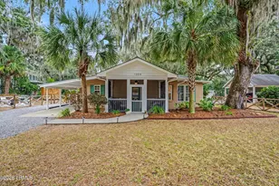 1309 Newcastle St, Beaufort, SC 29902 - Photo 1
