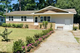 905 Belleview Cir W, Beaufort, SC 29902 - Photo 2