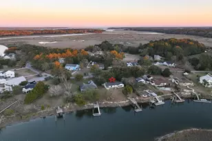 1820 Carolina Ave, Beaufort, SC 29906 - Photo 6