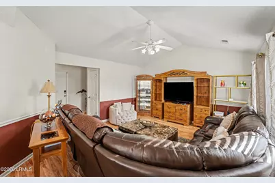 29 Pelican Circle, Beaufort, SC 29906 - Photo 4