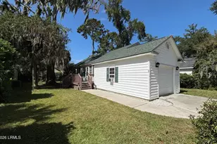 5 Wateree Ct, Beaufort, SC 29902 - Photo 2