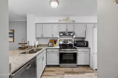 36 Deallyon Avenue #102, Hilton Head Island, SC 29928 - Photo 4