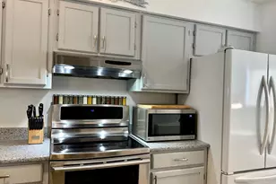 36 Deallyon Ave, Hilton Head Island, SC 29928 - Photo 6