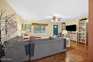 32 Parker Dr, Beaufort, SC 29906 - Photo 10