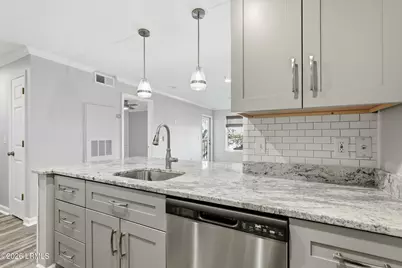 70 Helmsman Way #1424, Hilton Head, SC 29928 - Photo 6