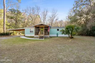 976 Sams Point Rd, Beaufort, SC 29907 - Photo 2