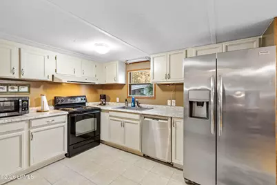 976 Sams Point Road, Beaufort, SC 29907 - Photo 10