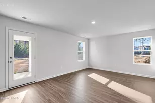 529 Waters Edge Wy, Hardeeville, SC 29927 - Photo 12