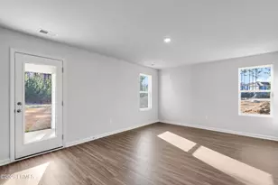 529 Waters Edge Wy, Hardeeville, SC 29927 - Photo 12