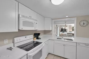 10 Lighthouse Rd, Hilton Head, SC 29928 - Photo 10