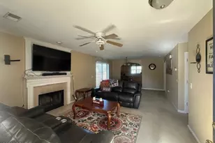 126 Rocking Horse Ln, Port Wentworth, GA 31407 - Photo 2