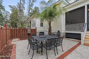 94 Gautier Pl, Beaufort, SC 29902 - Photo 38