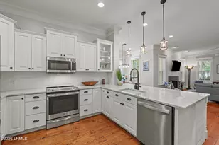 94 Gautier Pl, Beaufort, SC 29902 - Photo 12