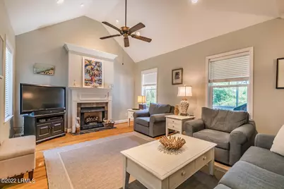 35 Lakeview Lane, Harbor Island, SC 29920 - Photo 10