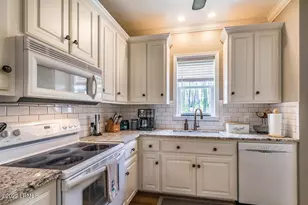 35 Lakeview Ln, Harbor Island, SC 29920 - Photo 14