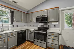 8 Factory Creek Rd, Beaufort, SC 29907 - Photo 8