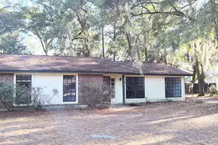 15 Prince William Dr, Port Royal, SC 29935 - Photo 2