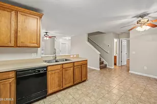 70 Shadow Moss Dr, Beaufort, SC 29906 - Photo 8