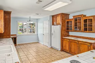 1812 Dolphin Row Dr, Beaufort, SC 29906 - Photo 18