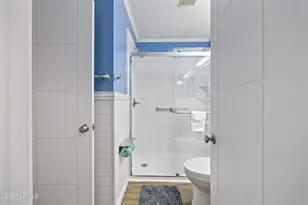 40 Folly Field Rd, Hilton Head Island, SC 29928 - Photo 14