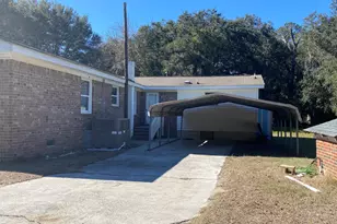 22 Pine Grove Rd, Beaufort, SC 29906 - Photo 4