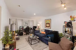 70 Helmsman Way, Hilton Head, SC 29928 - Photo 4