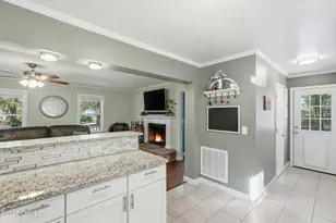 8 Meridith Ln, Beaufort, SC 29907 - Photo 12