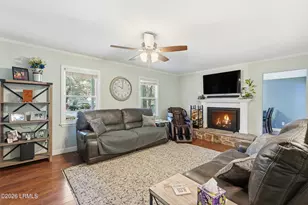 8 Meridith Ln, Beaufort, SC 29907 - Photo 10