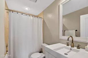 5 Gumtree Rd, Hilton Head Island, SC 29926 - Photo 12