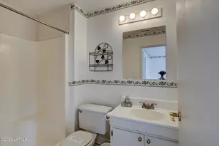 90 Gloucester Rd, Hilton Head, SC 29928 - Photo 24