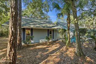 18 Sandpiper St, Hilton Head, SC 29928 - Photo 30