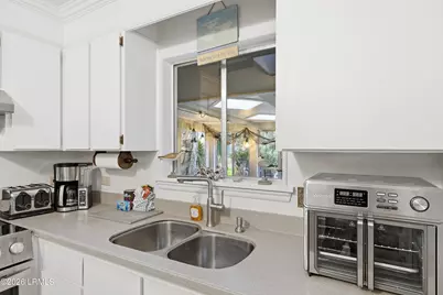 18 Sandpiper Street, Hilton Head, SC 29928 - Photo 8