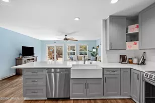 61 Mary Elizabeth Dr, Beaufort, SC 29907 - Photo 14