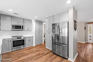 61 Mary Elizabeth Dr, Beaufort, SC 29907 - Photo 16