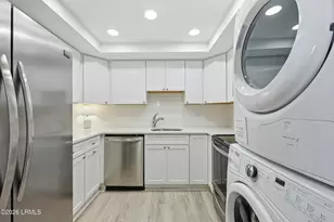 4 Braddock Bluff Dr, Hilton Head, SC 29928 - Photo 16