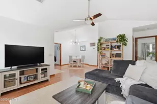 7 Woodbine Dr, Beaufort, SC 29907 - Photo 6