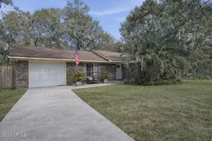 7 Woodbine Dr, Beaufort, SC 29907 - Photo 1