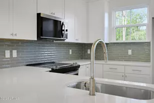 117 Heartleaf Rd, Hilton Head, SC 29926 - Photo 6