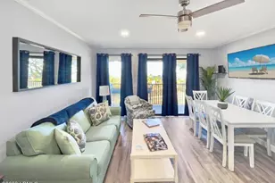 40 Folly Field Rd, Hilton Head, SC 29928 - Photo 2