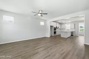 131 Thistle Ln, Beaufort, SC 29907 - Photo 10