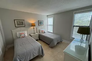 34 S Forest Beach Dr, Hilton Head Island, SC 29928 - Photo 18